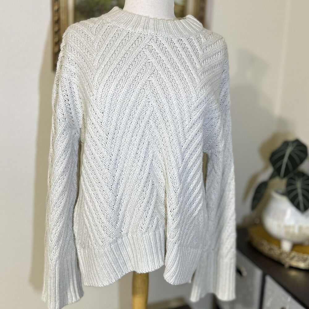 Crew Neck Chunky Knit Sweater Cream A New Day Long Bell Sleeve Size Large NWT